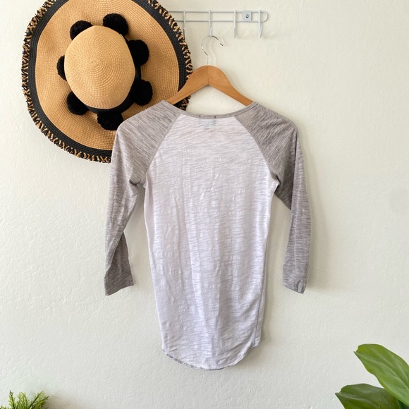 ✨ Aritzia Wilfred Free Lightweight Gray Raglan Baseball Tee XXS ✨ - Picture 2 of 9